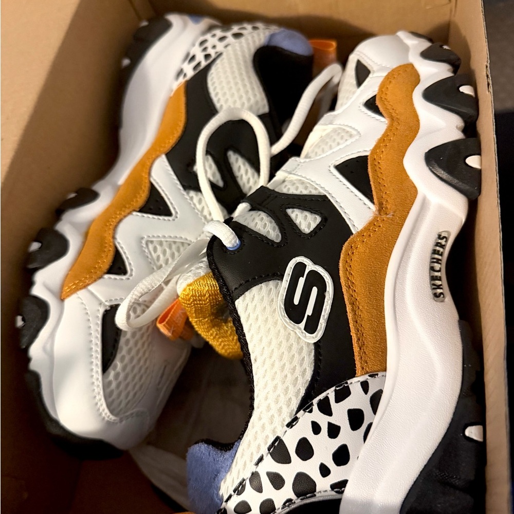 *NWT* One Piece Trafalgar D. Law Skechers Women’s Sneakers